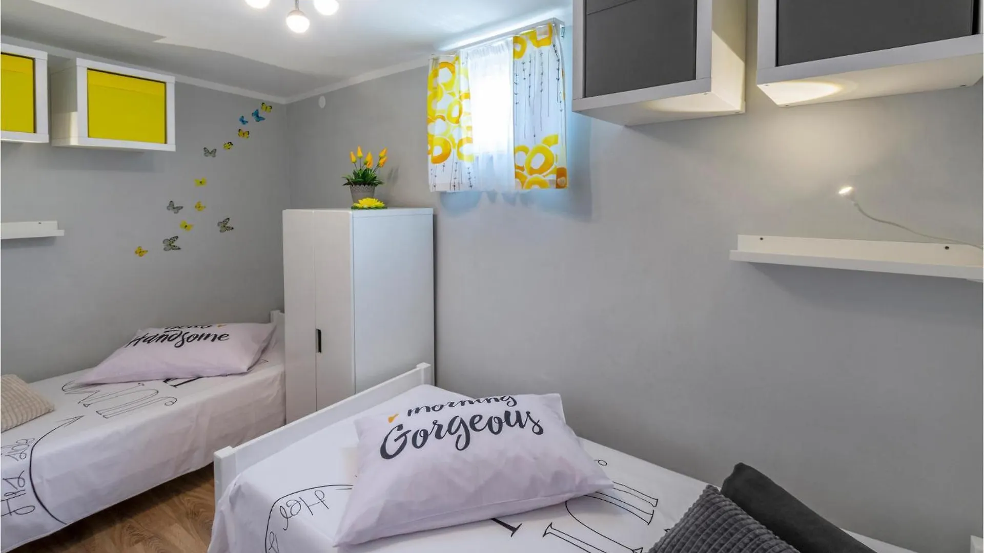 2 Bedroom Stunning Home In Šišan