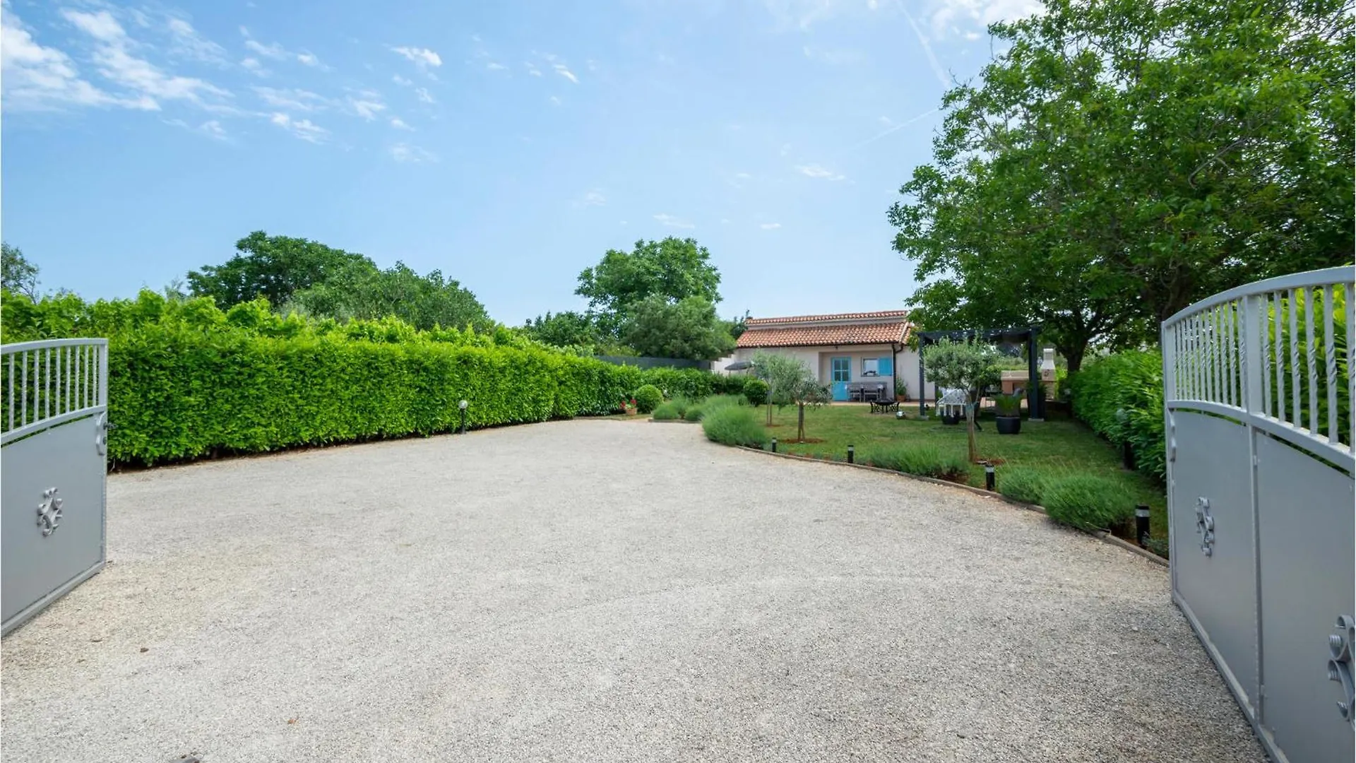 2 Bedroom Stunning Home In Šišan 克罗地亚
