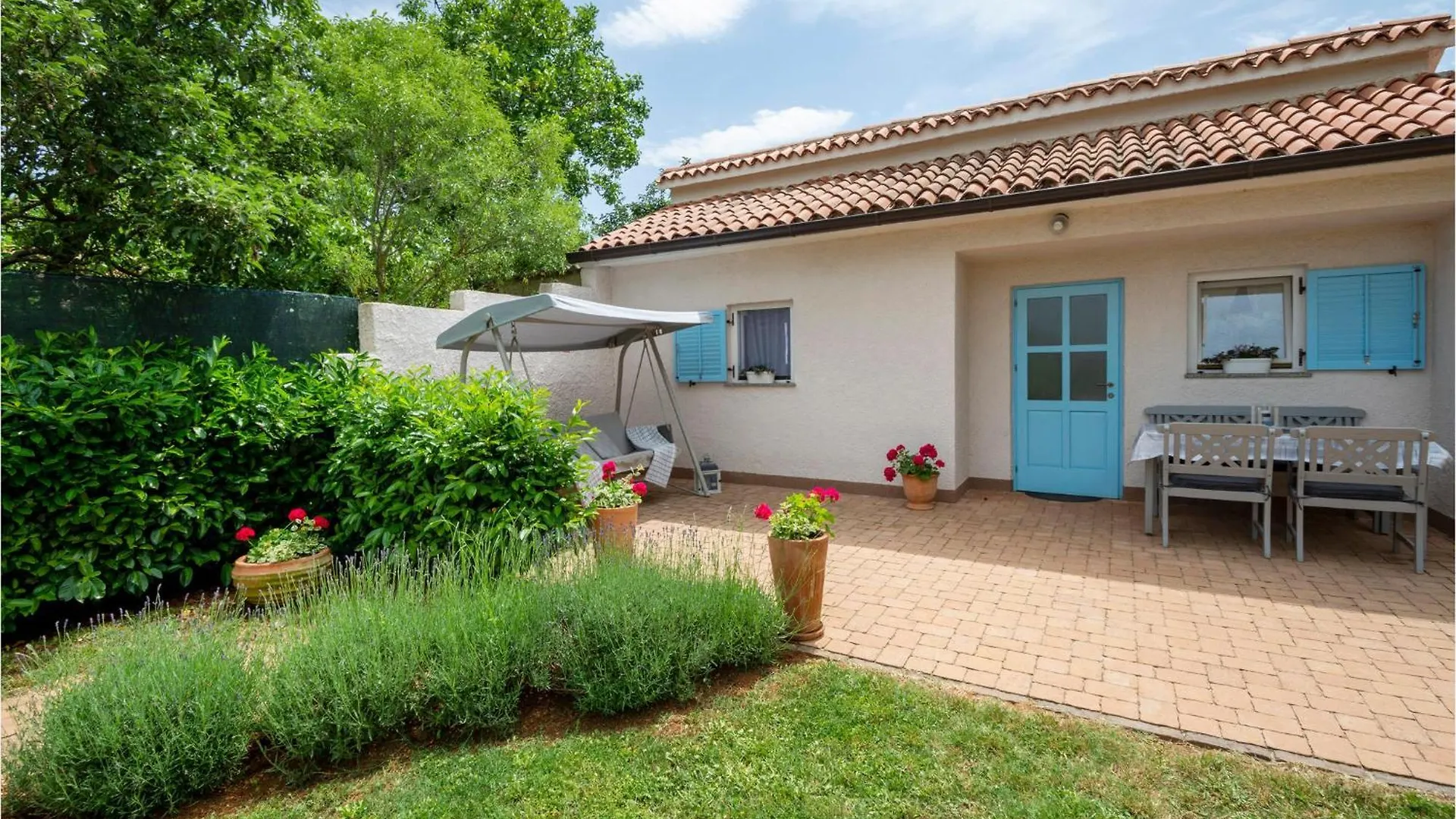 2 Bedroom Stunning Home In Sisan 0*,  Croatia